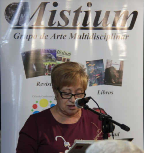 Presentación del poemario de Josefa García Vives