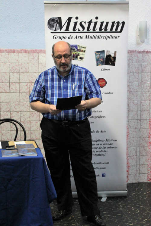 Presentación de mi libro Desde mi interior, en Mistium