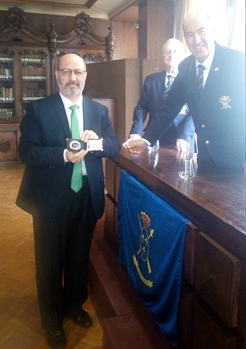 Recibiendo mi acreditación como Alférez de los Reales Tercios de España