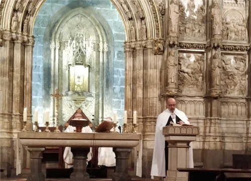 Peregrinación de la Militia Templi del Arcángel San Uriel a la Capilla del Santo Cáliz de Valencia