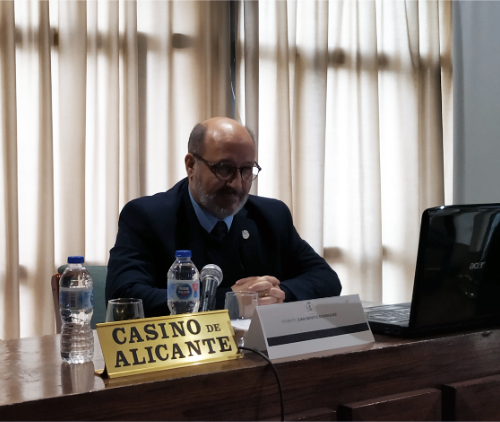 Conferencia sobre la Orden de Caballería del Santo Sepulcro de Jerusalén en el Real Liceo Casino de Alicante