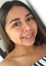 Adriana Camila Esparza Carchi