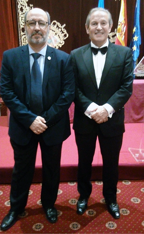 Junto a Alfredo Machín