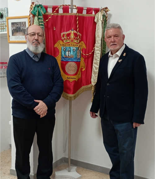 Junto a Arturo López Rodas