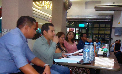 Presentación del poemario 10 años de Rima Jotabé